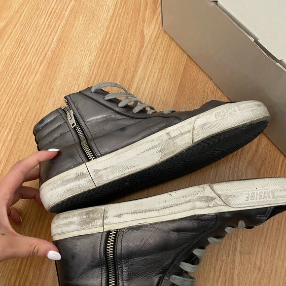 Golden Goose Gray and Black Slide Classic Sneakers - Picture 7 of 9